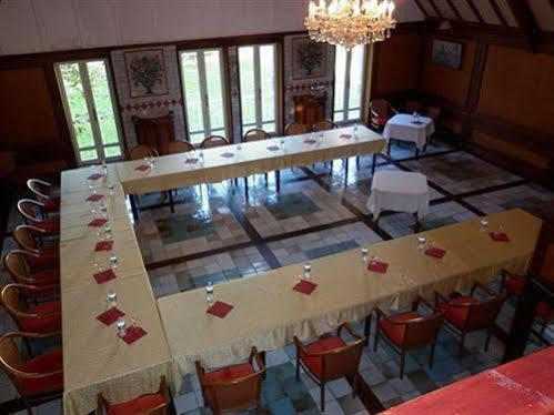 Hotel Chateau Du Val Hillion Eksteriør bilde